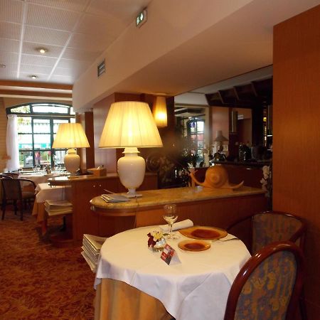 Hotel Chambord Виши Екстериор снимка