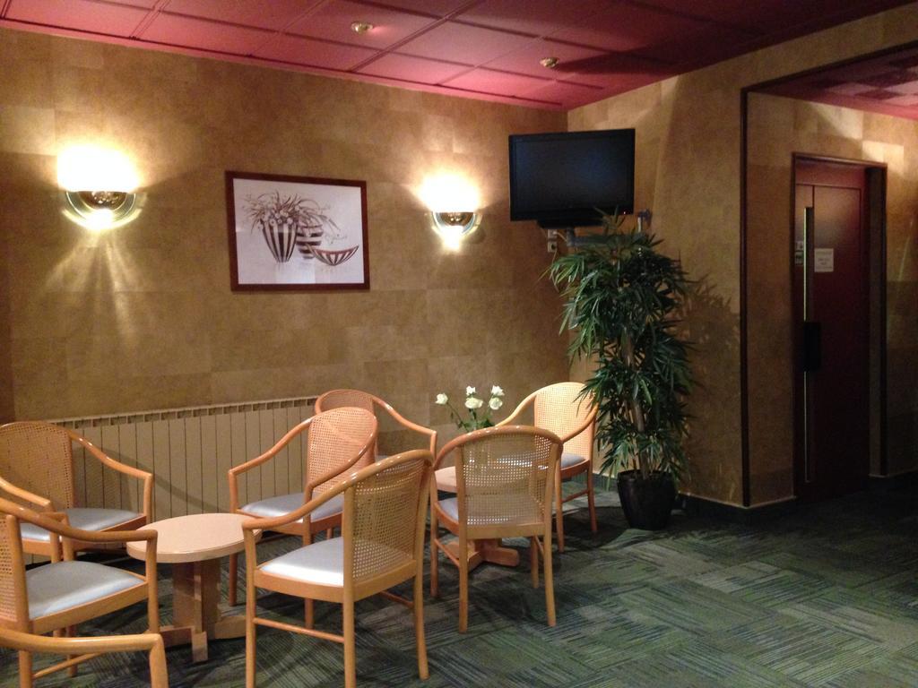 Hotel Chambord Виши Екстериор снимка