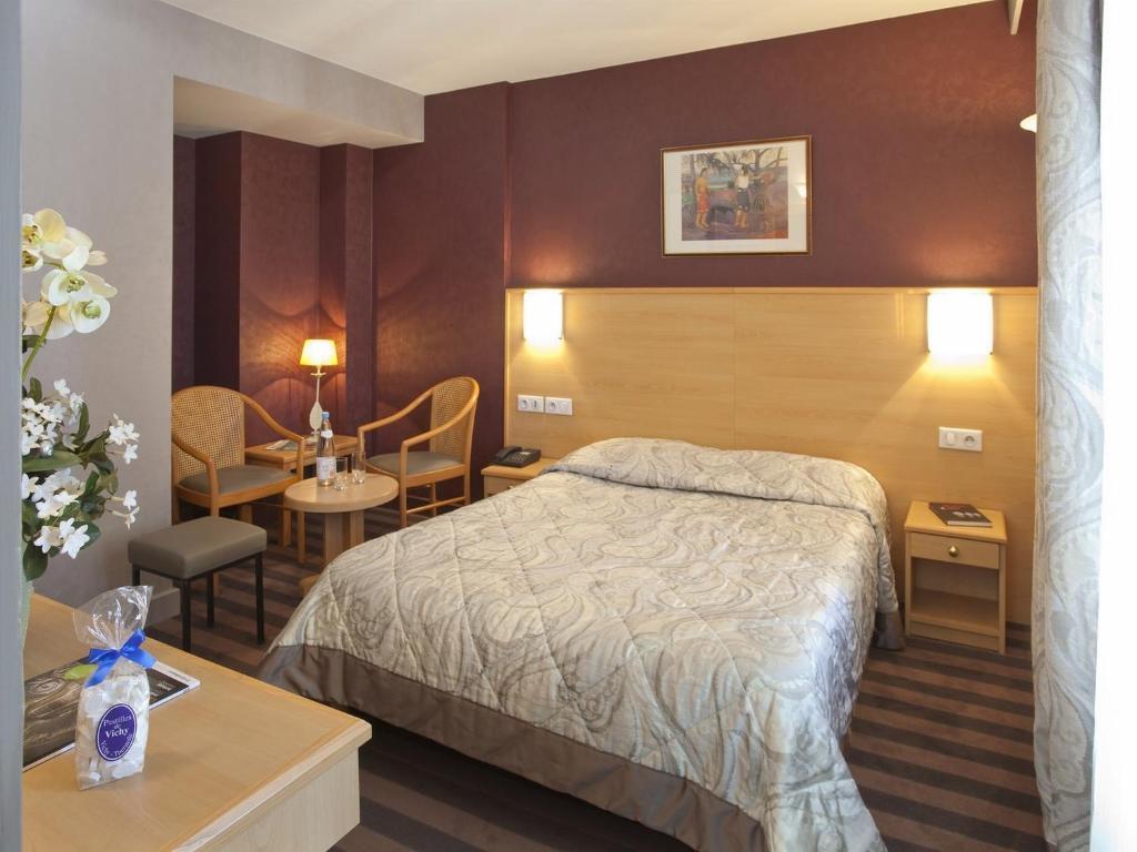 Hotel Chambord Виши Стая снимка