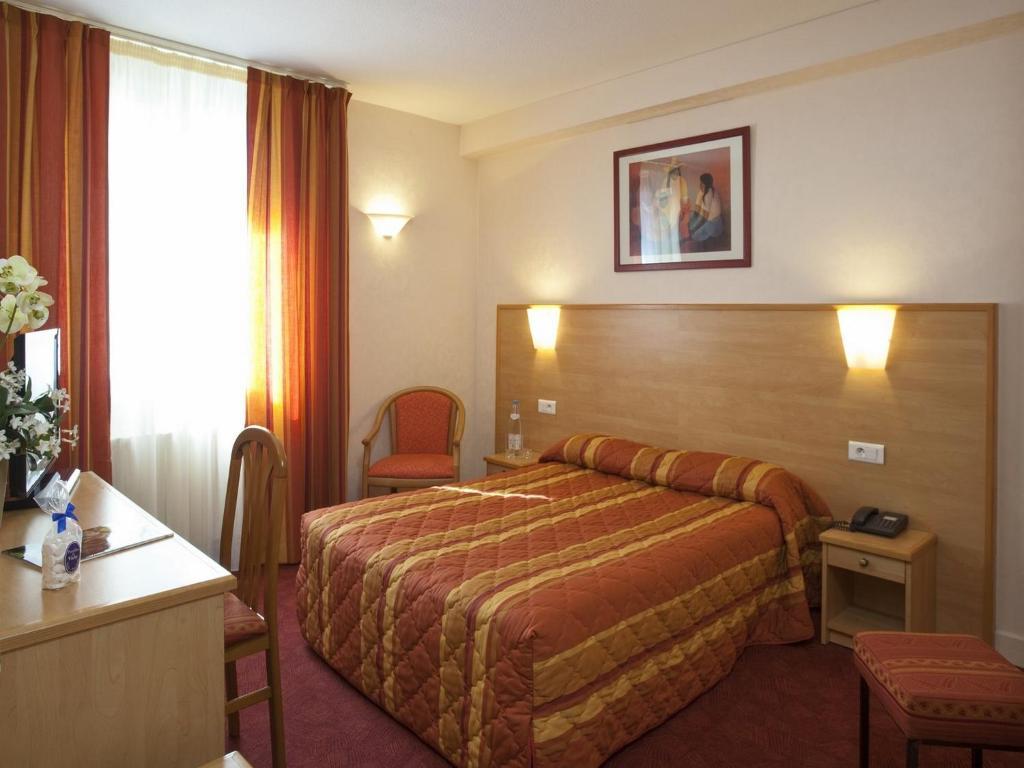 Hotel Chambord Виши Стая снимка